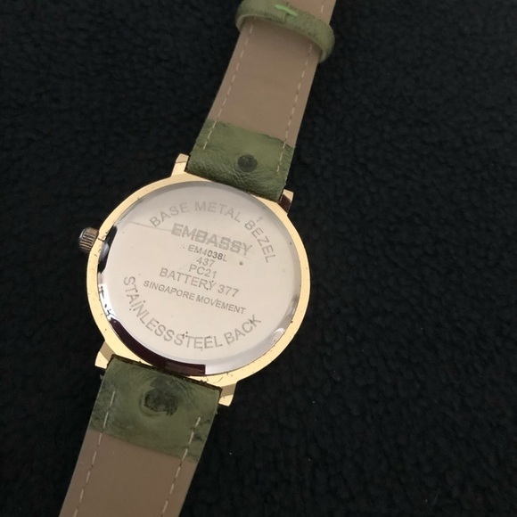 Embassy Quartz Watch with 5 Bands